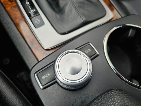 Used 2011 Mercedes-Benz C 300 4MATIC Sedan image 36