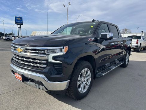 Used 2022 Chevrolet Silverado 1500 LTZ w/ LTZ Convenience Package II image 2