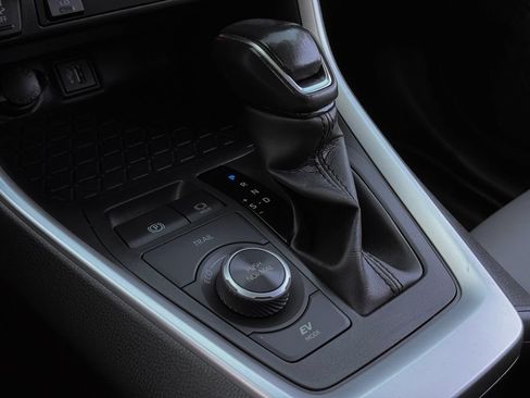 Certified 2023 Toyota RAV4 XLE Premium AWD/4WD image 22