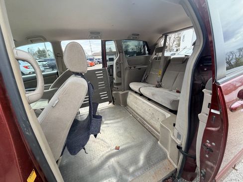 Used 2008 Toyota Sienna LE image 23