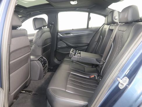 Used 2023 BMW M550i xDrive w/ Executive Package image 60