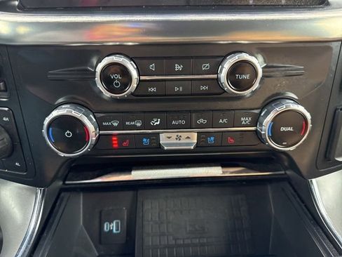 Used 2022 Ford F150 Lariat AWD/4WD image 24