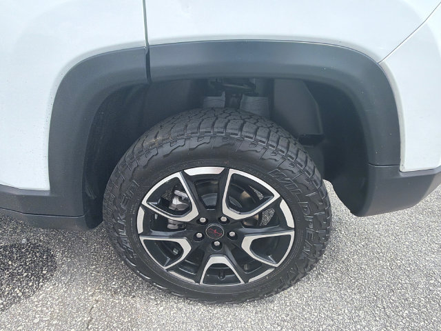 Used 2025 Jeep Compass Trailhawk AWD/4WD image 19