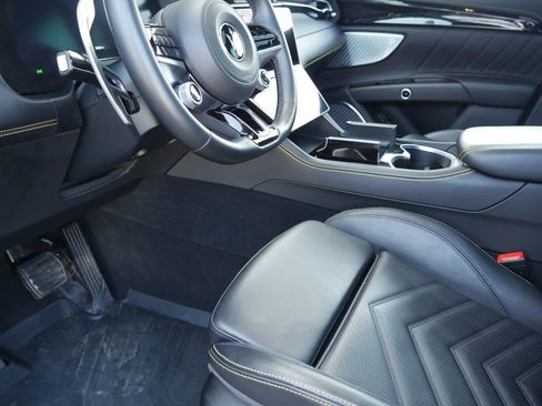 Used 2023 Maserati Grecale Modena image 17