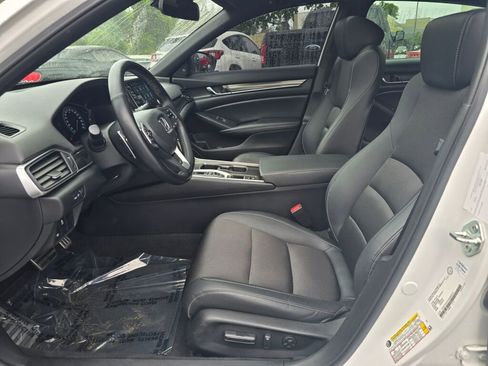 Used 2022 Honda Accord Sport image 3