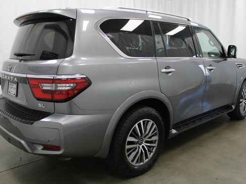 Used 2024 Nissan Armada SL image 5