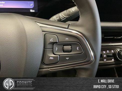 Used 2025 Buick Envista Preferred w/ Convenience I Package image 25