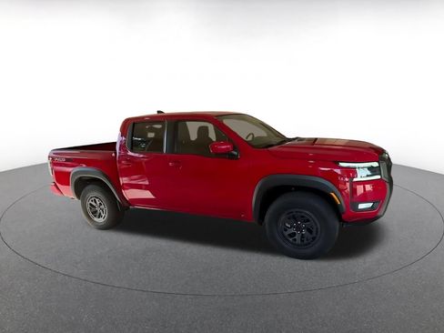 Used 2026 Nissan Frontier PRO-4X AWD/4WD image 2