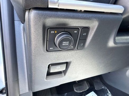 Used 2025 Ford Expedition Max Active AWD/4WD image 13
