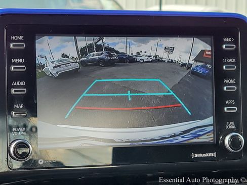 Used 2021 Toyota C-HR XLE image 20