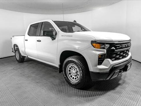 Used 2022 Chevrolet Silverado 1500 W/T w/ WT Value Package AWD/4WD image 12