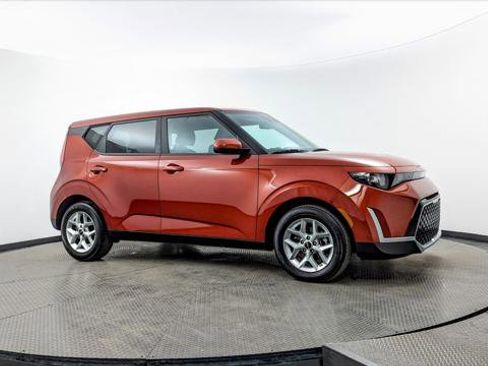 Used 2024 Kia Soul LX w/ Option Group 015 image 11