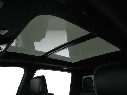 Used 2024 RAM 1500 Laramie image 18