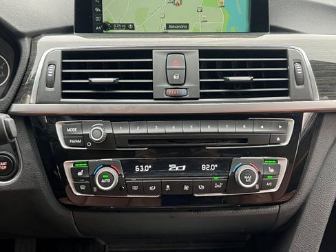 Used 2017 BMW 330e image 22