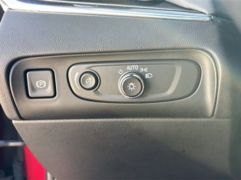 Used 2021 Buick Enclave Essence w/ Sound and Sites Package image 26