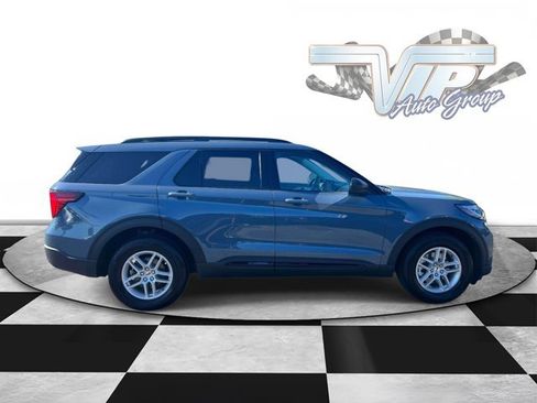 Used 2026 Ford Explorer Active AWD/4WD image 5