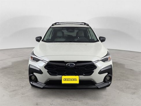 Used 2024 Subaru Crosstrek 2.0i Premium image 8