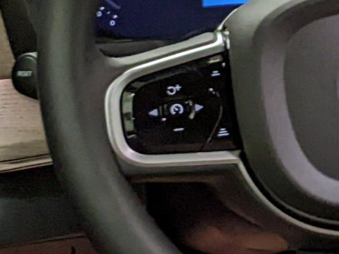 New 2026 Volvo XC90 B6 Ultra w/ Protection Package image 17