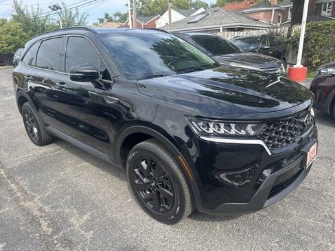 Used 2021 Kia Sorento S image 3