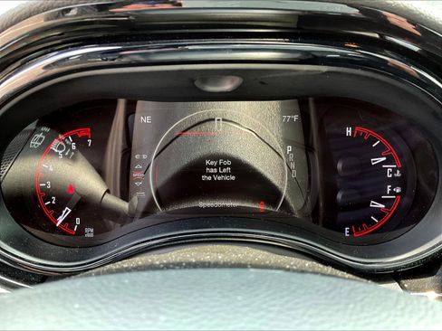 Used 2025 Dodge Durango GT AWD/4WD image 13
