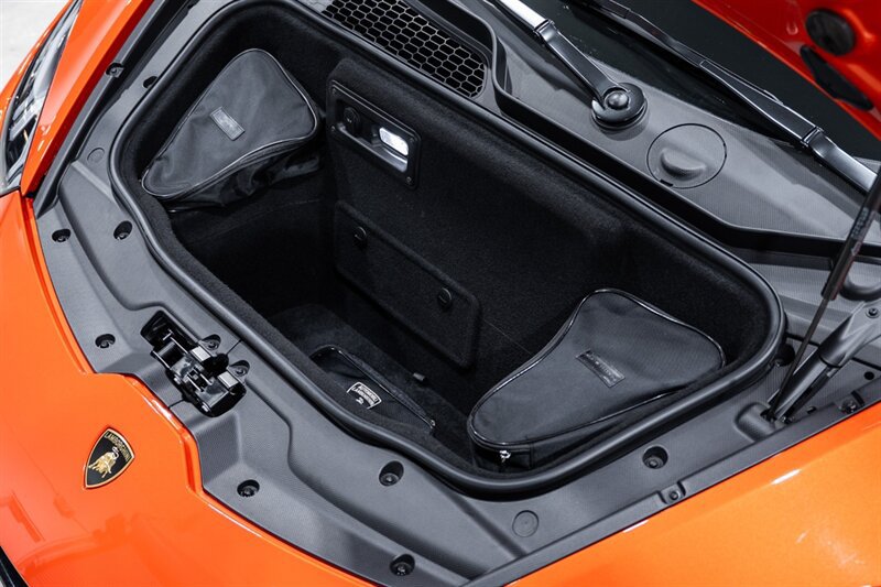 Used 2020 Lamborghini Huracan EVO AWD/4WD image 38
