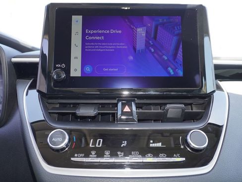 Certified 2025 Toyota Corolla LE FWD image 16