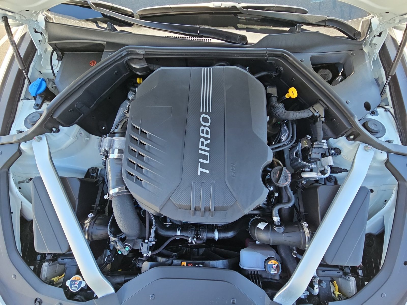 Certified 2025 Genesis G70 3.3T Advanced RWD image 13