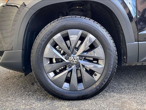 Certified 2023 Volkswagen Taos S image 8