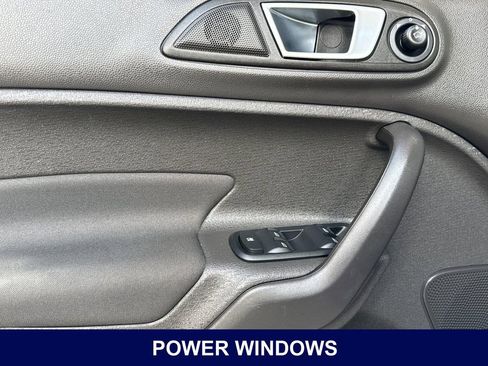 Used 2016 Ford Fiesta SE FWD image 11