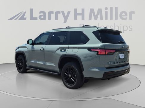 Certified 2026 Toyota Sequoia Limited w/ Tow Technology Package AWD/4WD image 3