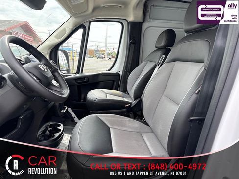 Used 2025 RAM ProMaster 3500 w/ Convenience Group FWD image 9