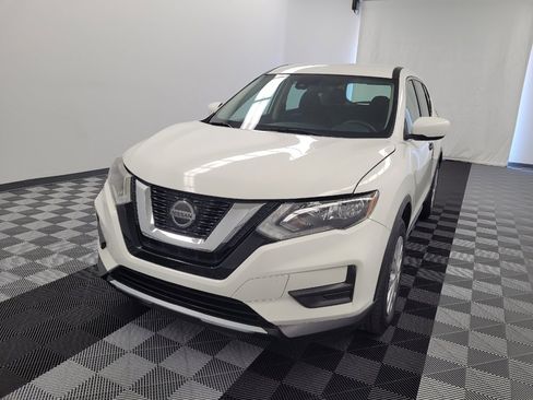 Used 2019 Nissan Rogue S FWD image 15