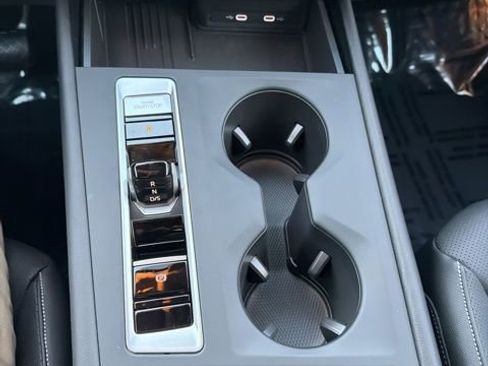 New 2026 Volkswagen Atlas SE image 12