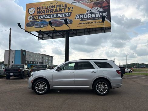Used 2024 Dodge Durango GT AWD/4WD image 2