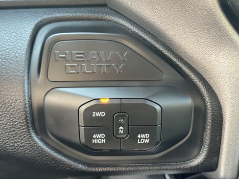 Used 2025 RAM 2500 Laramie AWD/4WD image 19