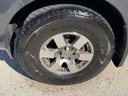 Used 2012 Nissan Frontier PRO-4X AWD/4WD image 13