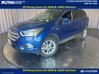 Used 2019 Ford Escape SEL video 1