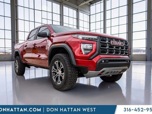 Used 2024 GMC Canyon AT4 AWD/4WD image 35