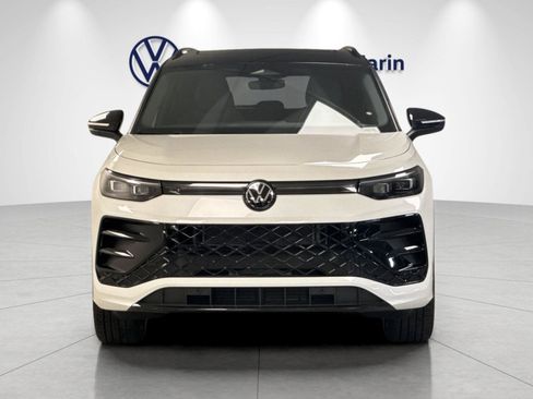 New 2026 Volkswagen Tiguan SE R-Line AWD/4WD image 8