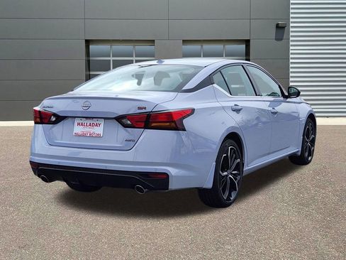 New 2025 Nissan Altima 2.5 SR w/ SR Premium Package AWD/4WD image 4
