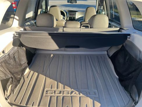 Used 2010 Subaru Forester 2.5X Limited image 9