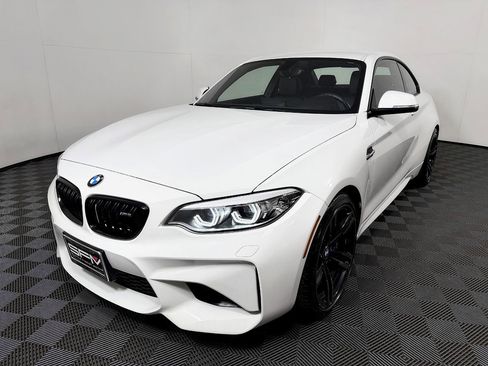 Used 2018 BMW M2 RWD image 3