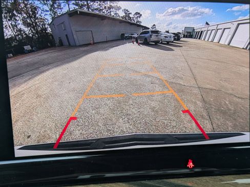 Used 2022 Cadillac Escalade Premium Luxury Platinum image 46