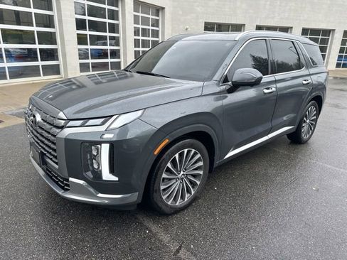 Used 2025 Hyundai Palisade Calligraphy AWD/4WD image 3