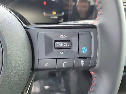 New 2026 Nissan Kicks SR FWD image 6
