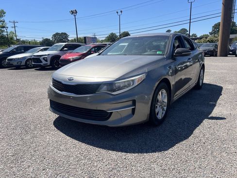 Used 2016 Kia Optima LX FWD image 2