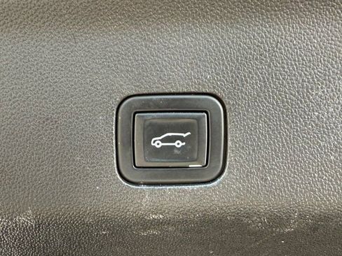 Used 2021 Chevrolet Tahoe RST image 22