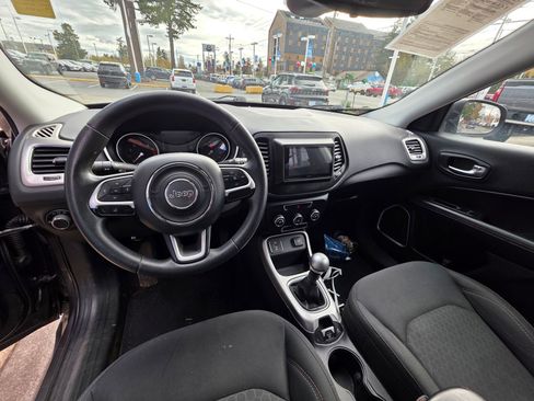 Used 2018 Jeep Compass Sport image 12