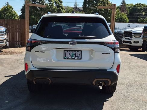 Used 2025 Subaru Forester Sport AWD/4WD image 6