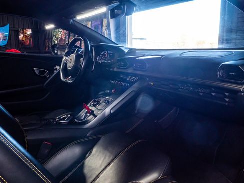 Used 2018 Lamborghini Huracan LP 580-2 image 25